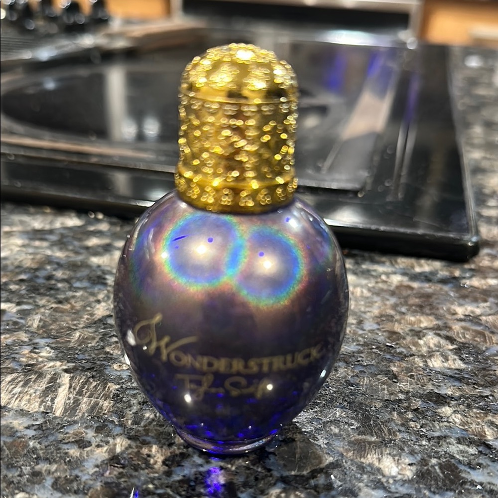 Taylor swift retired discontinued Wonderstruck 1.0 oz eau de parfum spray perfum
